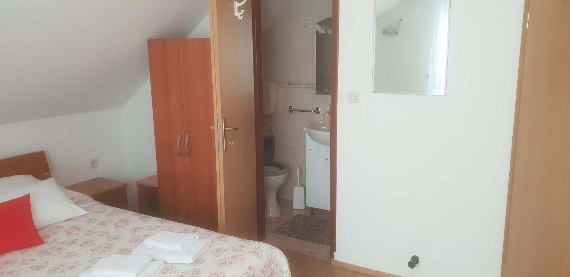 Apartments Mise Ogulin Exterior foto