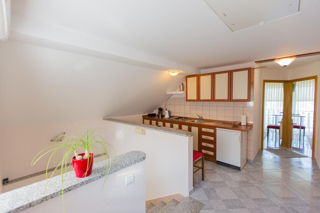 Apartments Mise Ogulin Exterior foto