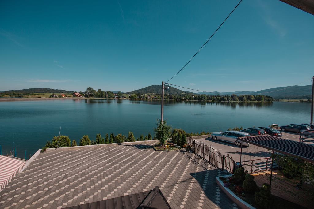 Apartments Mise Ogulin Exterior foto