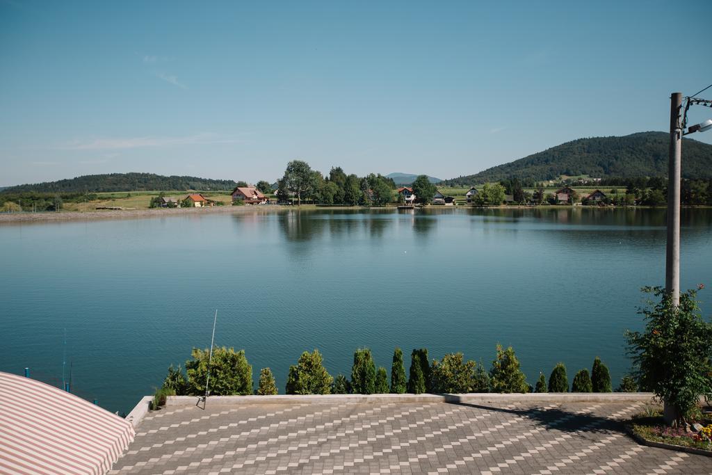Apartments Mise Ogulin Exterior foto